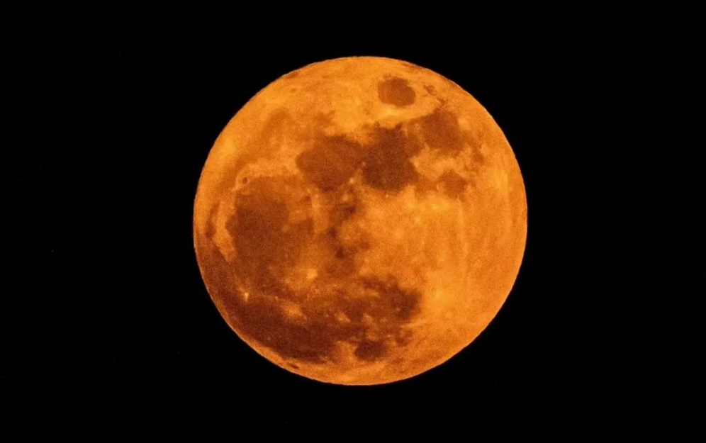 有夢(mèng)為馬，隨處可棲丨一個(gè)世紀(jì)僅三次的雙節(jié)，巨明和你一起度過