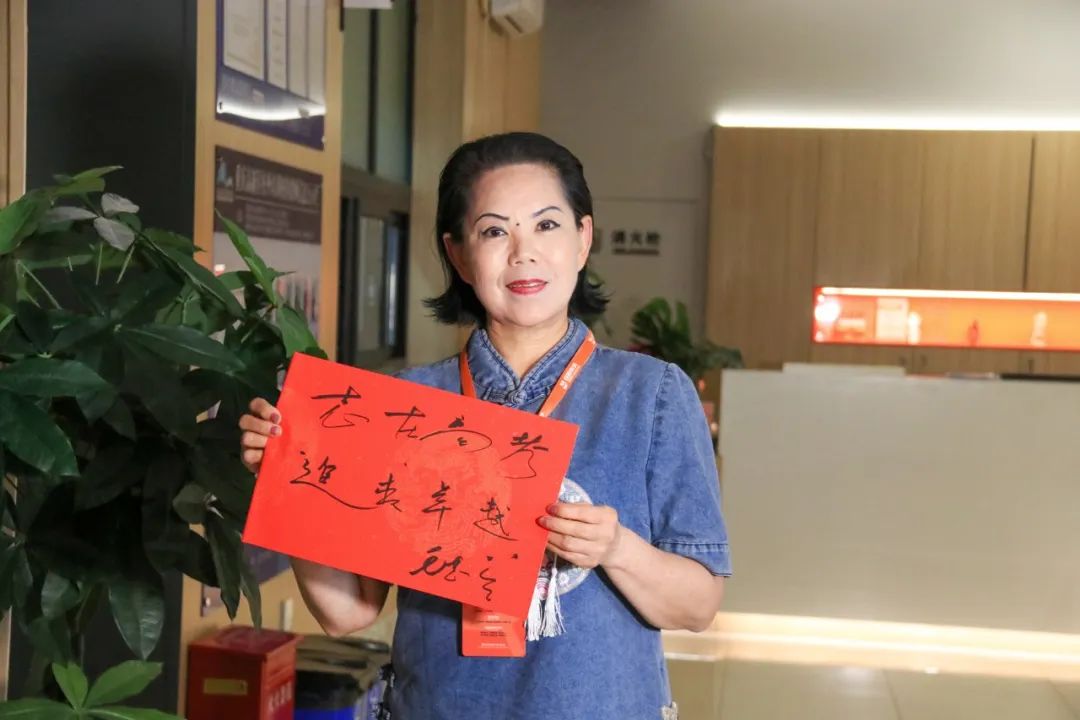 逐夢(mèng)高考向未來(lái)丨巨明畫(huà)室祝所有高三學(xué)子高考順利、金榜題名！