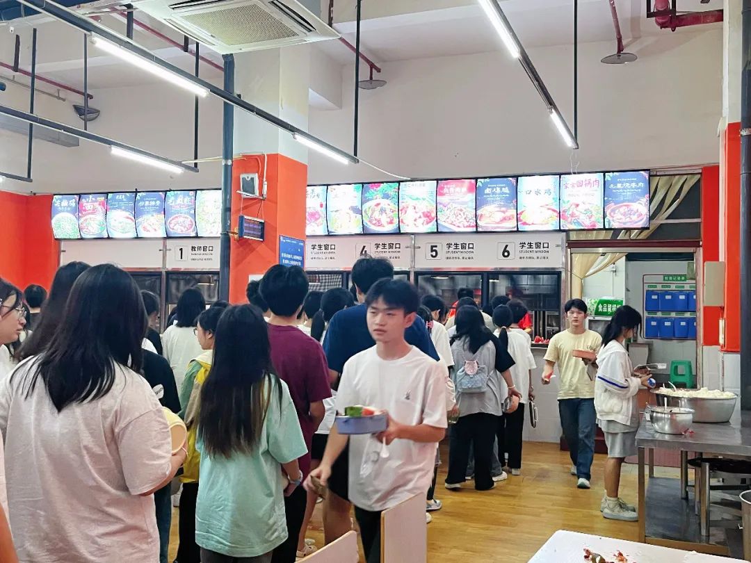 粽香四溢丨端午加餐美味相伴樂無邊 粽香四溢丨端午加餐美味相伴樂無邊