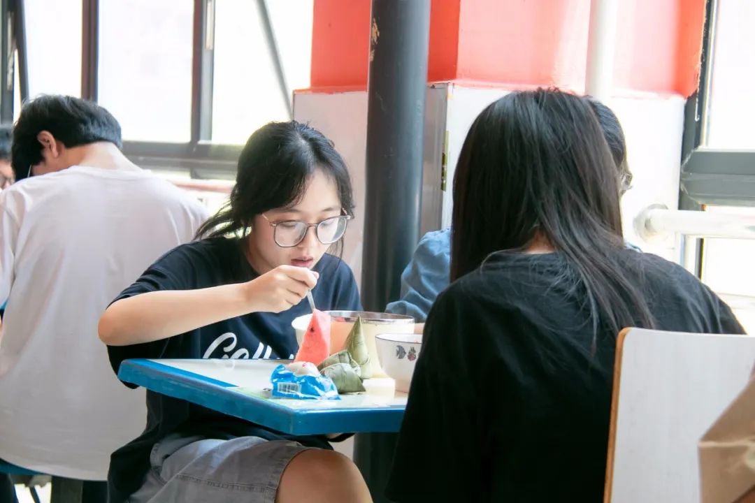 粽香四溢丨端午加餐美味相伴樂無邊