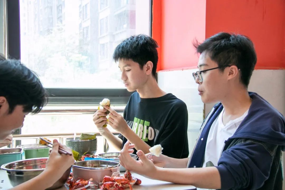 粽香四溢丨端午加餐美味相伴樂無邊