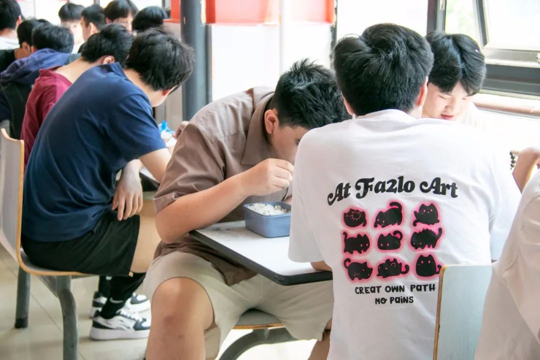 粽香四溢丨端午加餐美味相伴樂無邊 粽香四溢丨端午加餐美味相伴樂無邊