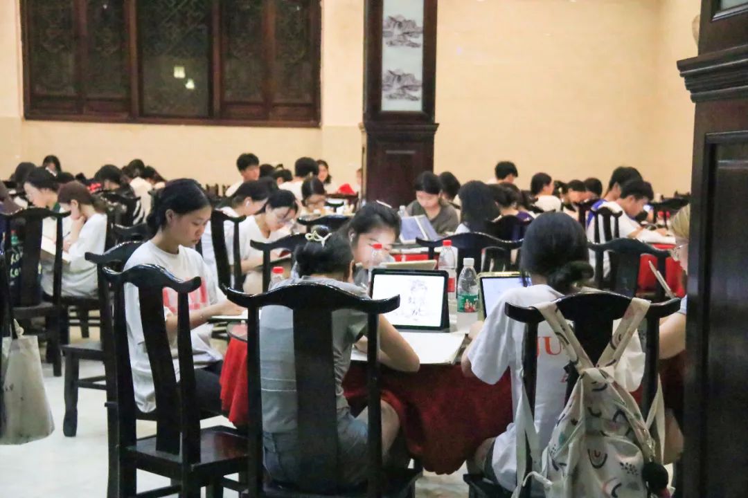 上里古鎮(zhèn)寫生回顧丨重慶巨明畫室2025屆秋季寫生 上里古鎮(zhèn)寫生回顧丨重慶巨明畫室2025屆秋季寫生
