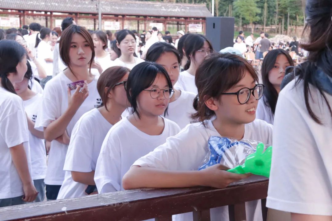 上里古鎮(zhèn)寫生回顧丨重慶巨明畫室2025屆秋季寫生 上里古鎮(zhèn)寫生回顧丨重慶巨明畫室2025屆秋季寫生