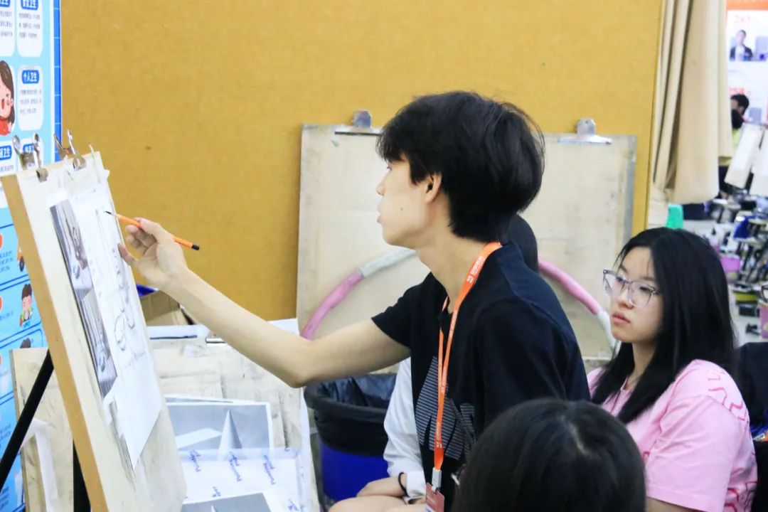 寒假超車計(jì)劃，打造學(xué)霸之路丨巨明畫室2025屆寒假班招生簡(jiǎn)章