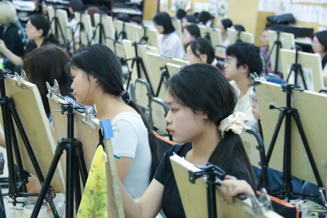 以考為階，丈量成長丨重慶巨明畫室2025年7月水平測試
