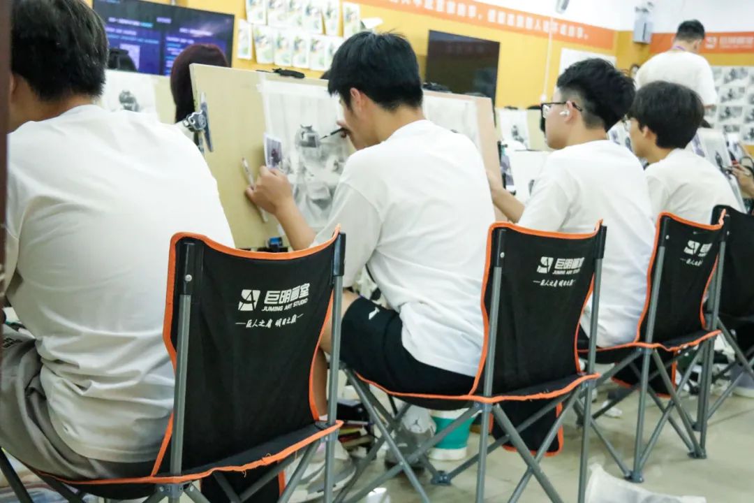 以考為階，丈量成長丨重慶巨明畫室2025年7月水平測(cè)試